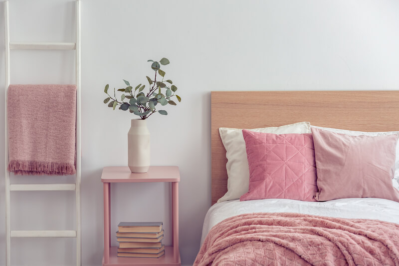 vier manieren om oud roze te combineren in je interieur